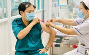 Hà Nội xét nghiệm Covid-19 cho 100% người dân