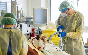 'Lỗ hổng' khiến châu Âu là tâm dịch Covid-19 trở lại