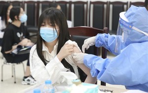 Không có chuyện Hà Nội dừng tiêm vắc xin Covid-19 cho trẻ em