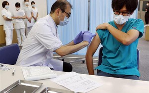 Biến thể Omicron có thể sẽ là yếu tố giúp chấm dứt đại dịch Covid-19