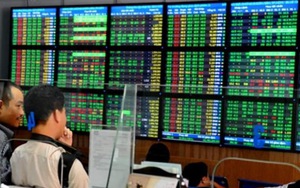 Chứng khoán phiên 3/10: VN-Index giảm xuống mức thấp nhất 20 tháng