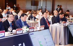 Diễn đàn Kinh tế - Xã hội Việt Nam 2022: Duy trì ổn định kinh tế vĩ mô đồng thời ứng phó chủ động, linh hoạt