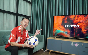 Cổ vũ tuyển Việt Nam trước thềm AFF Suzuki Cup 2020 cùng tiền vệ Nghiêm Xuân Tú và coocaa super TV