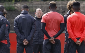 Vì sao Man United hủy họp báo trước khi đá CK Europa League?