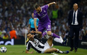 Zinedine Zidane: Dải ngân hà cũng cần một 'HLV Galactico' như Zidane