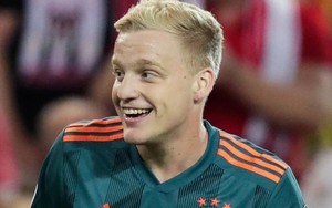 Vì sao Donny van de Beek được MU và Real Madrid săn đón?