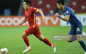 Việt Nam 0-2 Thái Lan: Cú trượt chân đáng tiếc của Hồng Duy