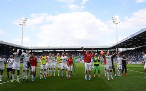 Soi kèo nhà cái Augsburg vs Freiburg. Nhận định, dự đoán bóng đá Bundesliga (20h30, 6/8)