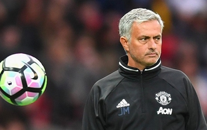 Không chỉ Messi, Ronaldo hay Neymar, ngay cả Mourinho bị nghi trốn thuế ở Anh và Tây Ban Nha