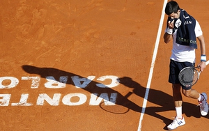 Tennis ngày 22/4: Cộng đồng mạng sốc với Djokovic. Sharapova bị 'dằn mặt'