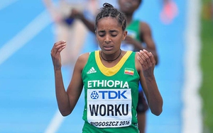 KHÓ TIN: VĐV điền kinh mất huy chương vì nhầm… vạch đích một cách khó hiểu