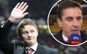 MU: Ole Solskjaer rào trước đón sau với Neville và Scholes