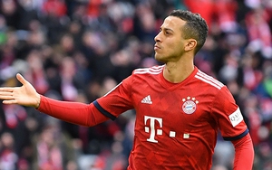 Thiago bóng gió tiếp tục gắn bó với Bayern Munich, bất chấp lời mời từ Liverpool