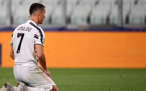 Ronaldo lập cú đúp trước Lyon: Bị loại vẫn chứng tỏ đẳng cấp ngôi sao