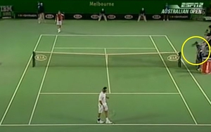 Fan Djokovic kèn cựa vì Federer từng làm điều tương tự nhưng vô sự