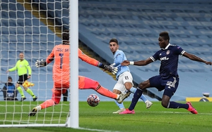 Man City 3-0 Olympiakos: Torres lại tỏa sáng, Jesus ghi bàn ngày trở lại
