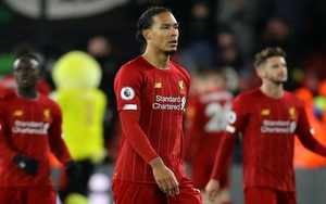Andy Cole: 'Van Dijk sẽ gặp ác mộng nếu đối đầu với tôi'