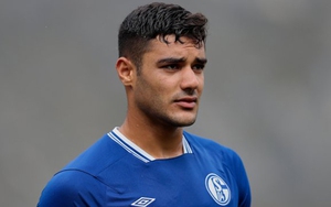 Bóng đá hôm nay 24/12: MU quyết mua trung vệ, PSG sa thải Tuchel, bổ nhiệm Pochettino