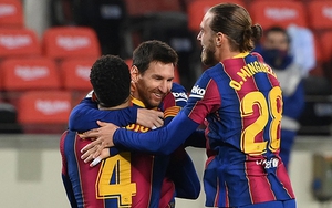 Bóng đá hôm nay 20/12: Messi cân bằng kỷ lục của Pele. Lewandowski giải cứu Bayern