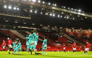 MU 3-2 Liverpool: Bruno Fernandes làm lu mờ cú đúp của Salah