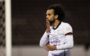 Tiền đạo Bồ Đào Nha gây sốt với pha đánh gót ghi bàn không tưởng