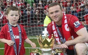 Rooney chính thức treo giày sau 19 năm thi đấu