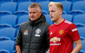 Tin bóng đá MU 24/1: Van de Beek không vui tại Old Trafford. MU tìm kiếm trung vệ