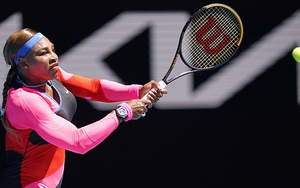 Serena Williams thua trắng Naomi Osaka tại Bán kết Úc Mở rộng 2021