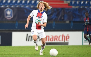 Xavi Simons: 17 tuổi, 3 triệu người theo dõi trên mạng xã hội, được gắn mác 'Xavi mới'