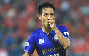 HLV Park Choong Kyun muốn xây dựng lối chơi xung quanh Hùng Dũng