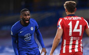 ĐIỂM NHẤN Chelsea 2-0 Atletico: Rudiger thành điểm tựa phòng ngự. Simeone chùn bước