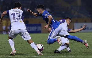 Những pha bóng căng thẳng và kịch tính ở trận Hà Nội - Quảng Ninh