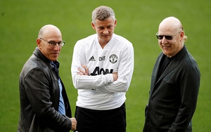 MU: Nhà Glazer gửi lời xin lỗi 'cá nhân' tới Ole Solskjaer