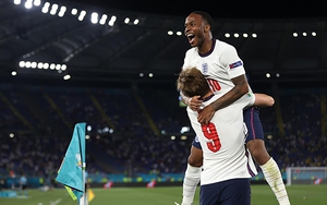 ĐIỂM NHẤN Anh 2-1 Đan Mạch: Anh thua bàn đầu tiên, song sát Sterling - Kane lại tỏa sáng