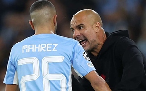 Man City: Guardiola nổi giận với Grealish và Mahrez ngay trên sân