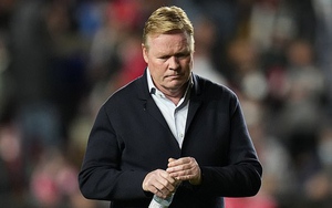 Ronald Koeman đã bị sa thải, fan Barcelona mừng như mở hội