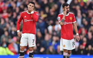 MU khủng hoảng: Rooney chỉ trích đàn em, không ủng hộ Solskjaer