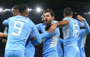 Cú ngược dòng nghẹt thở của Man City