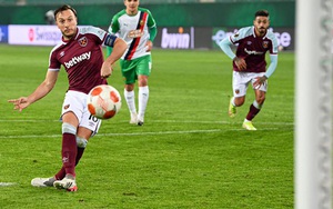 Kết quả bóng đá Cúp C2, C3: West Ham đầu bảng. Tottenham thua trận đầu với Conte