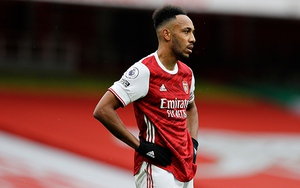 Arsenal tiếp tục loại Aubameyang ở trận gặp Leeds