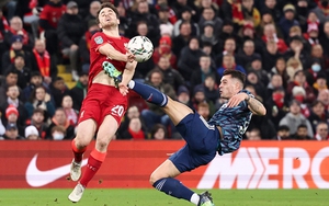 Liverpool 0-0 Arsenal: Xhaka nhận thẻ đỏ, Arsenal hòa vất vả với Liverpool