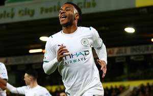 Norwich 0-4 Man City: Sterling lập hat-trick, Man City xây chắc ngôi đầu