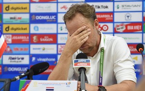 HLV Polking: 'Thái Lan phải chấp nhận trận thua đau này'