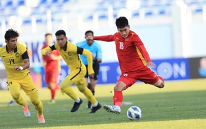 Nhâm Mạnh Dũng bị VAR từ chối bàn thắng đúng hay sai?