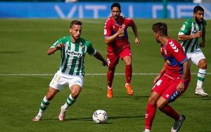 Soi kèo nhà cái Real Betis vs Elche. Nhận định, dự đoán bóng đá La Liga (02h30, 16/8)