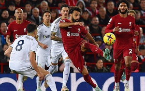 Liverpool 1-2 Leeds: Trả giá đắt vì hàng thủ