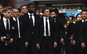 Cầu thủ Leicester tới Thái Lan dự lễ tang cố chủ tịch Vichai Srivaddhanaprabha