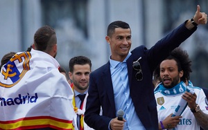 Ronaldo thông báo rời Real với các đồng đội vài tuần trước chung kết Champions League