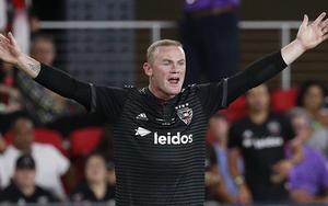 Wayne Rooney ghi 'siêu phẩm' sút phạt, lập cú đúp đầu tiên tại MLS