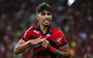 Tài năng trẻ hàng đầu Brazil đang được M.U theo đuổi là ai?